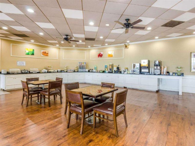 Quality Inn Roanoke Airport Экстерьер фото