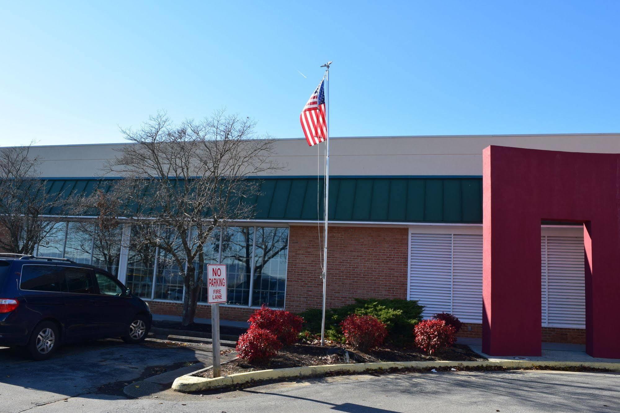Quality Inn Roanoke Airport Экстерьер фото