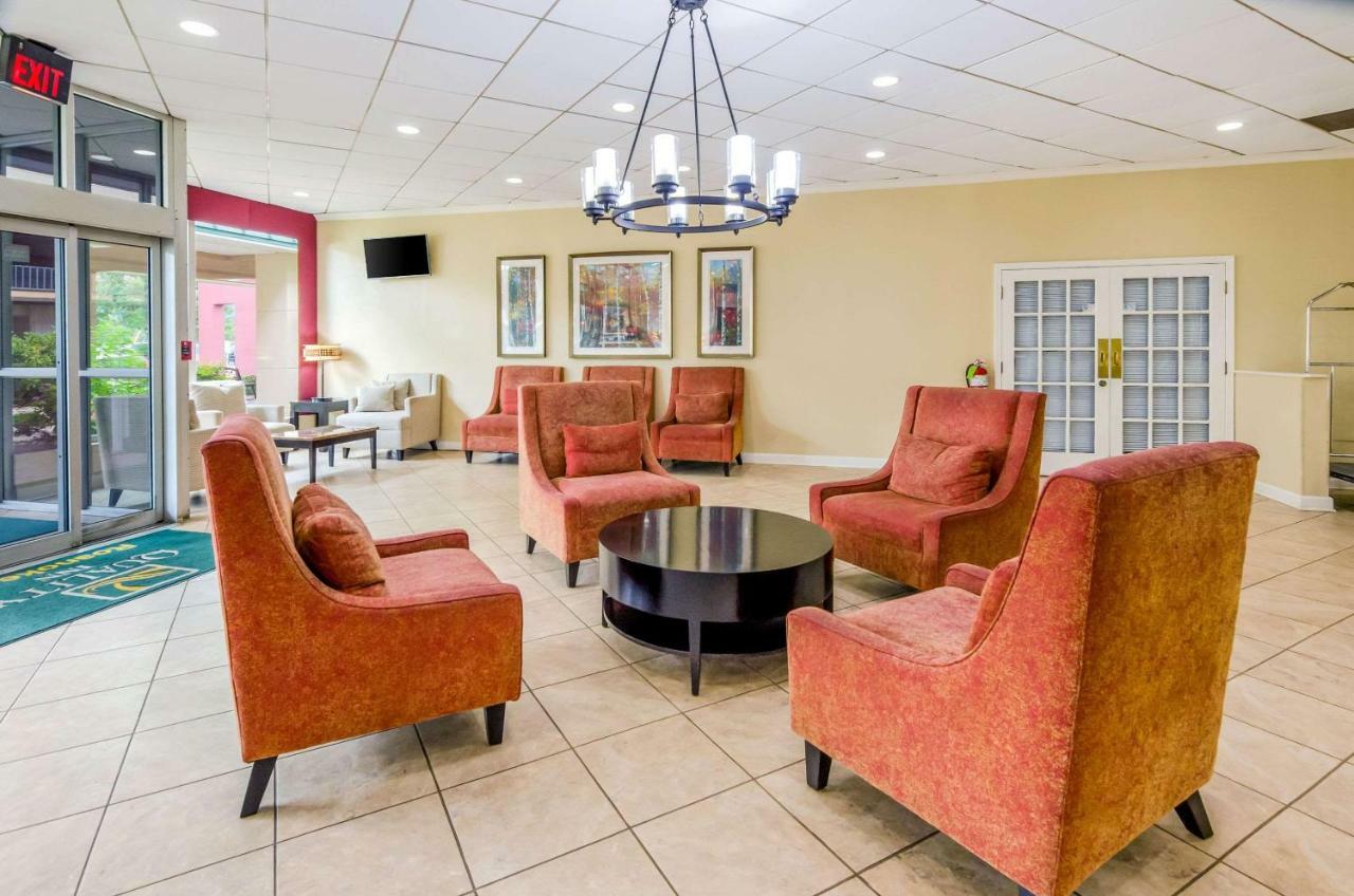 Quality Inn Roanoke Airport Экстерьер фото