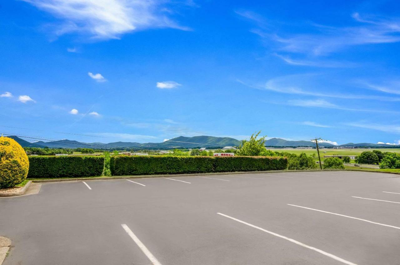 Quality Inn Roanoke Airport Экстерьер фото