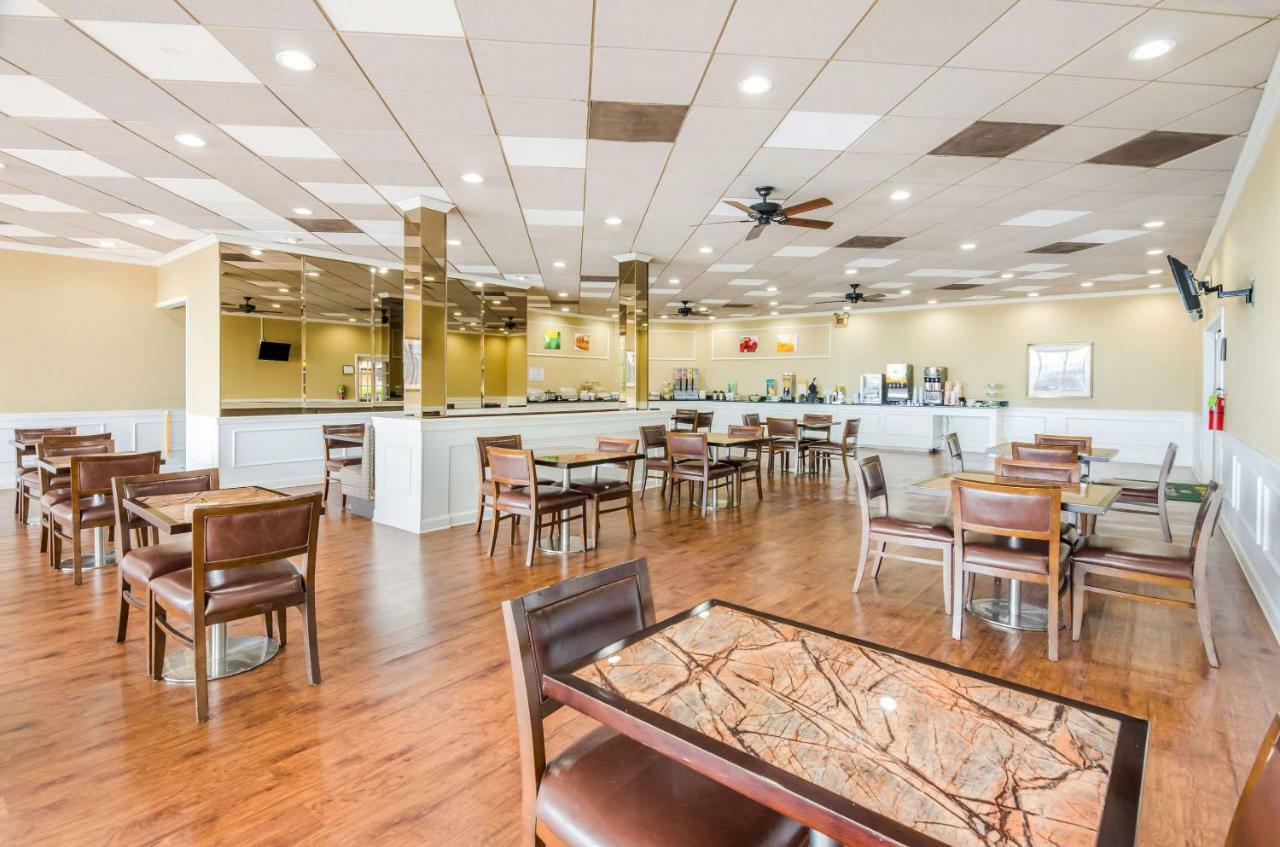 Quality Inn Roanoke Airport Экстерьер фото